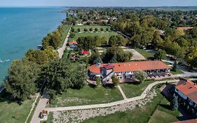 Zamárdi Sirály Apartmanok